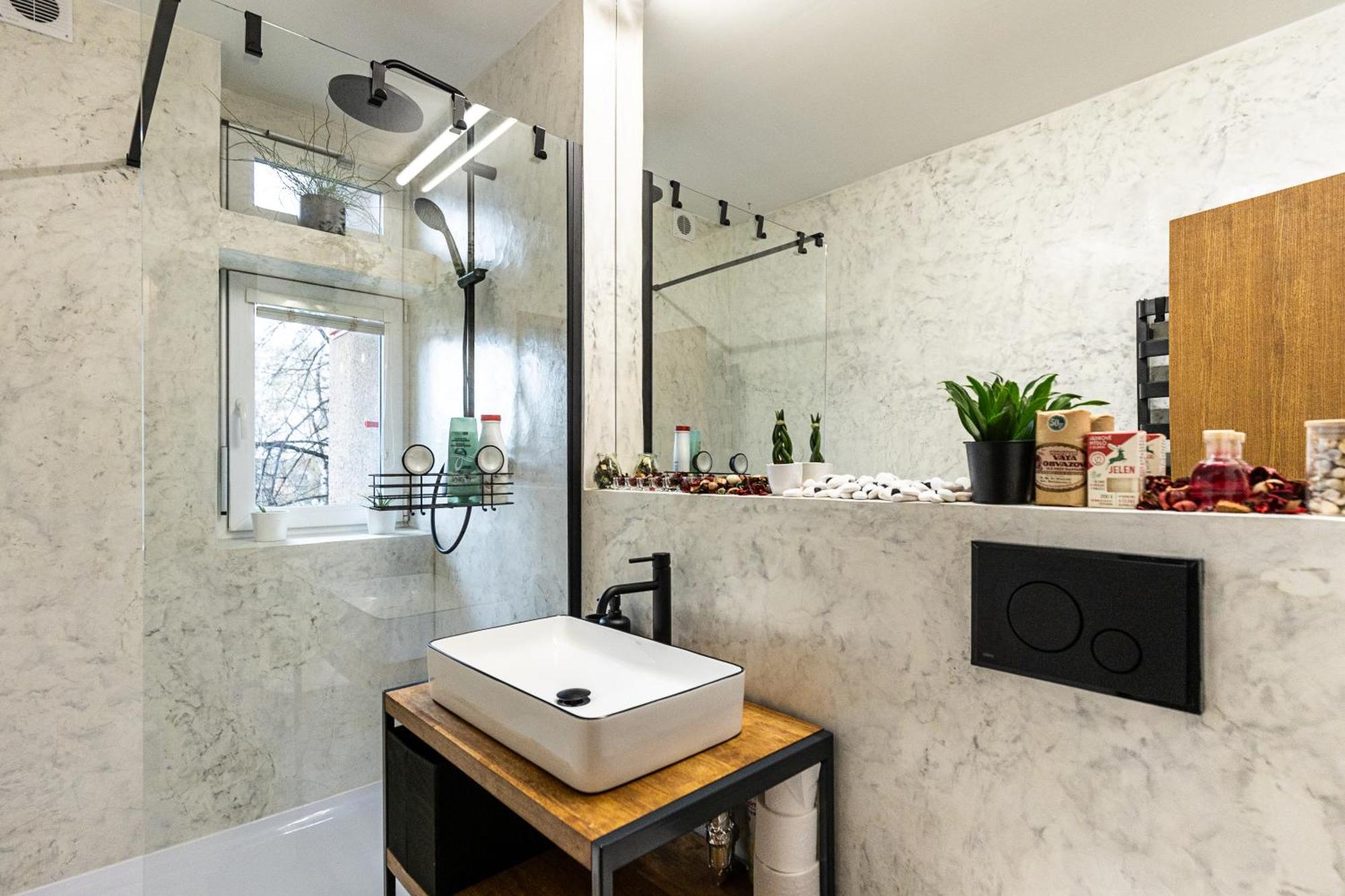 Solaris Apartment *