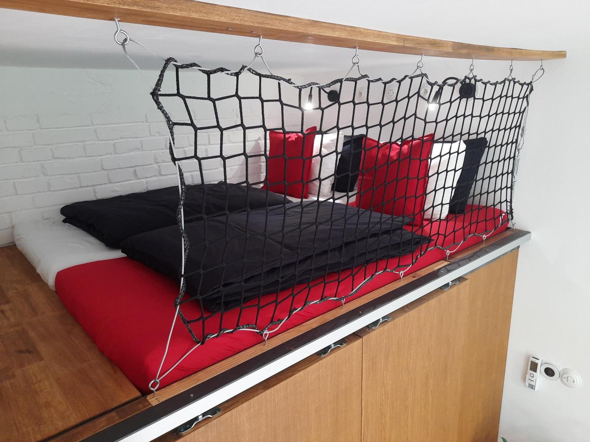 Solaris Apartment *